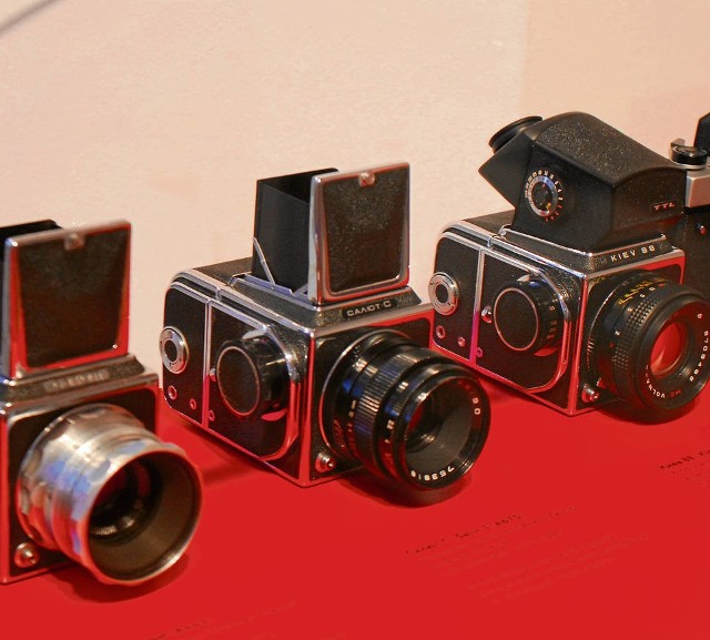 Obiekty z kolekcji Towarzystwa, takie jak stare zdjęcia i aparaty, trafić mają do Muzeum Historii Fotografii w Krakowie