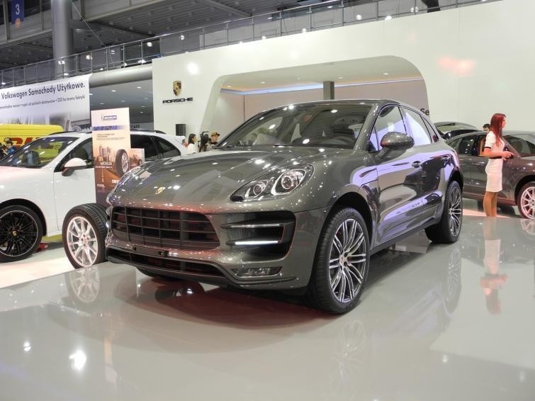 Poznań Motor Show 2014 - premiery na różną kieszeń