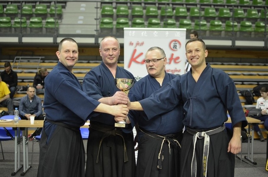 Grad medali karateków z Niepołomic