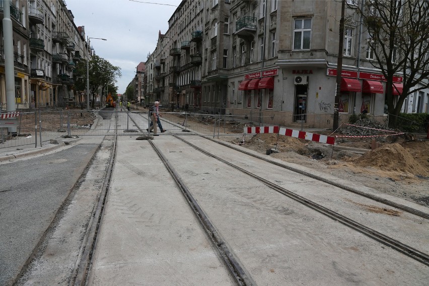 Remont ul. Nowowiejskiej na półmetku. W grudniu zamknięty...