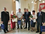 Nowa Sól. Pół wieku razem. Pary małżeńskie z pięćdziesięcioletnim stażem zostały uhonorowane medalami od Prezydenta RP