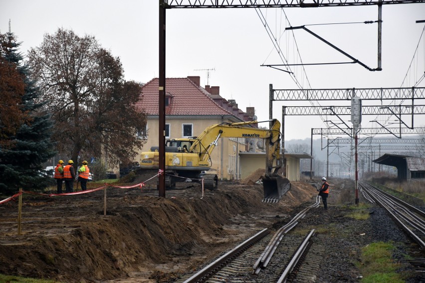 Prace na stacji w Policach są prowadzone w ramach budowy...