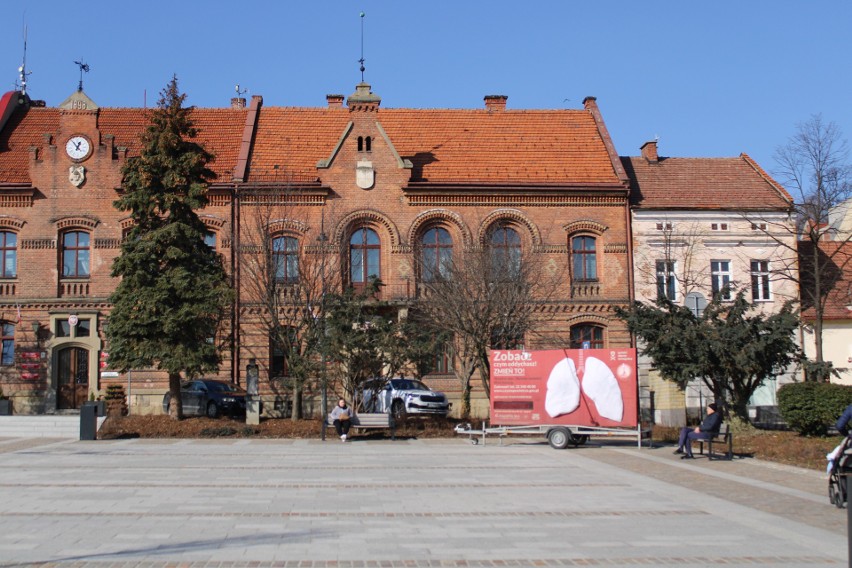 Sztuczne płuca na rynku w Myślenicach