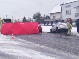 Śmiertelny wypadek w Wiązownicy w powiecie jarosławskim. Kierująca fiatem czołowo zderzyła się z mazdą [ZDJĘCIA]