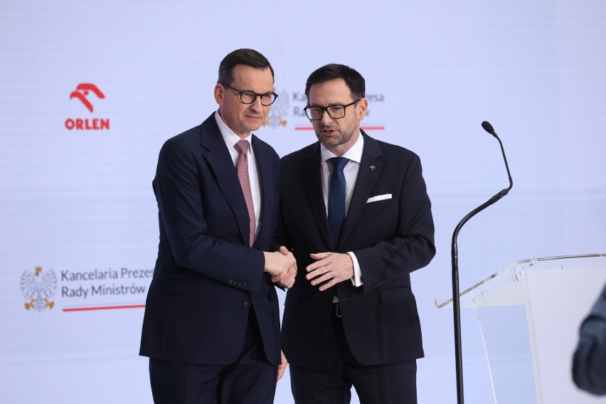 Premier Mateusz Morawiecki i prezes PKN Orlen, Daniel...