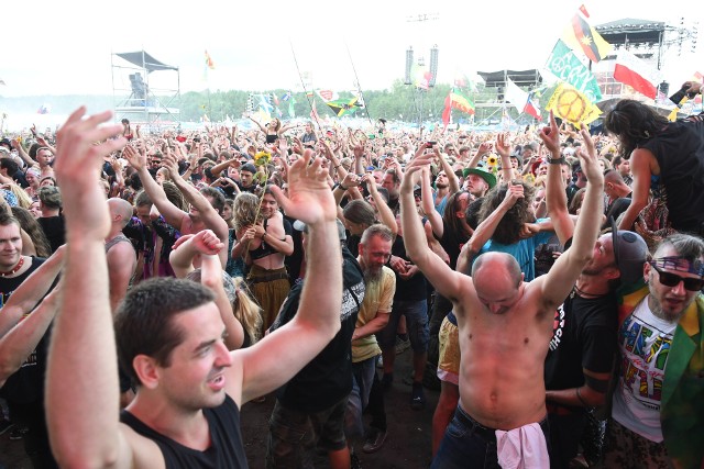 Na Pol'and'rock Festiwalu w Kostrzynie nad Odrą jest już 190 tys. ludzi. To szacunki policji.