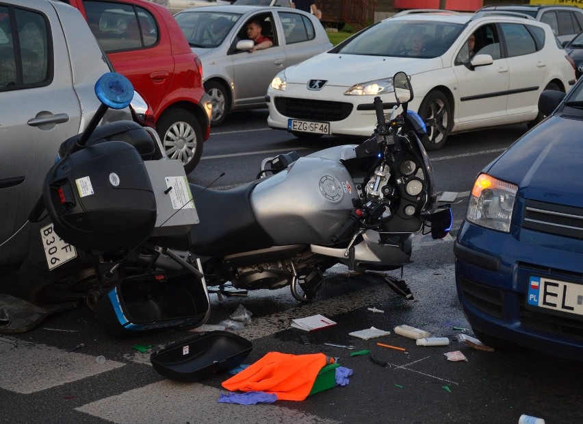 Wypadek policjanta na motocyklu. Potrzebna krew