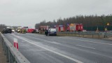 Tragiczny wypadek na drodze S5 niedaleko Bydgoszczy. Nie żyje kierowca busa - to trzecia ofiara