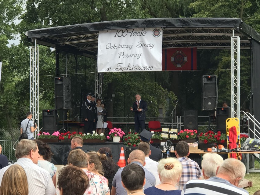 Huczne 100-lecie Ochotniczej Straży Pożarnej w Sędziszowie i liczne atrakcje podczas pikniku  