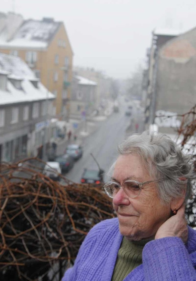 Maria Karapczyńska cieszy się, że na jej ulicy będzie robiona kanalizacja