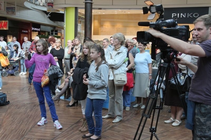 Młynarska, Bojarska-Ferenc, Kwaśniewska i inne celebrytki w Manufakturze [zdjęcia]