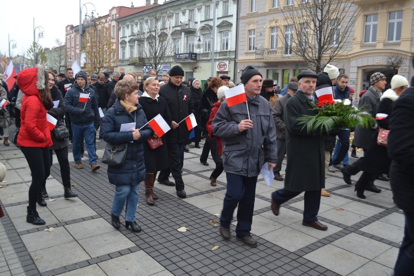 Święto Niepodległości w Częstochowie. Msza święta w Archikatedrze i marsz aleją NMP [ZDJĘCIA]