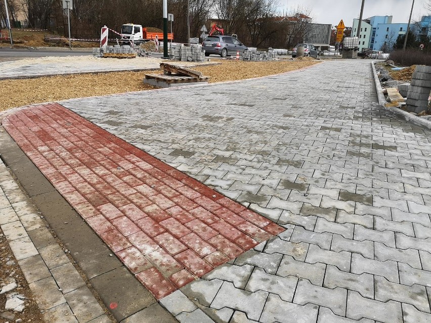 Kraków. Budowa ścieżki rowerowej wzdłuż ul. Powstańców i Strzelców [ZDJĘCIA]
