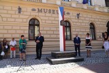Burza wokół odsłonięcia pomnika słupa granicznego w Czeskim Cieszynie, czyli jaką nauczkę wynieść z przeszłości?