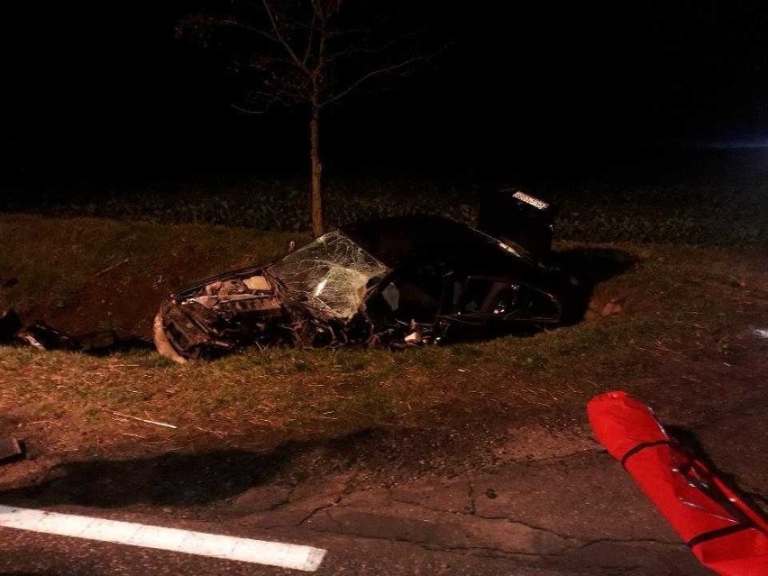 Śmiertelny wypadek w Chrząstowie koło Człuchowa na drodze krajowej nr 22 [28.10.2018]. Zablokowany odcinek Barkowo - Chrząstowo 