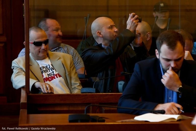 Wyroki za zakłócanie wykładu prof. Baumana. Krzyki z sali: "To hańba!" (FILM, FOTO)