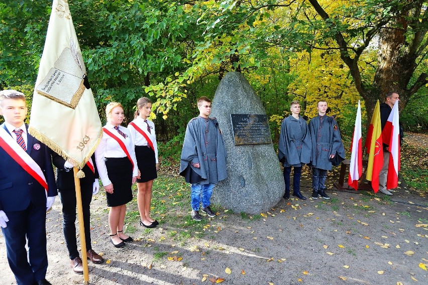 Uczczono pamięć  pomordowanych na Brusie w latach II wojny światowej i w okresie komunistycznym