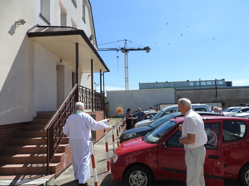 Święcenie pojazdów w parafii św. Rodziny w Białymstoku