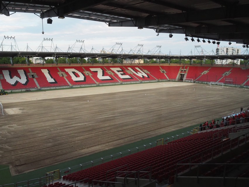 Zobacz, jak wygląda stadion Widzewa bez murawy. Jaka będzie płyta boiska na premierowy mecz w Łodzi?