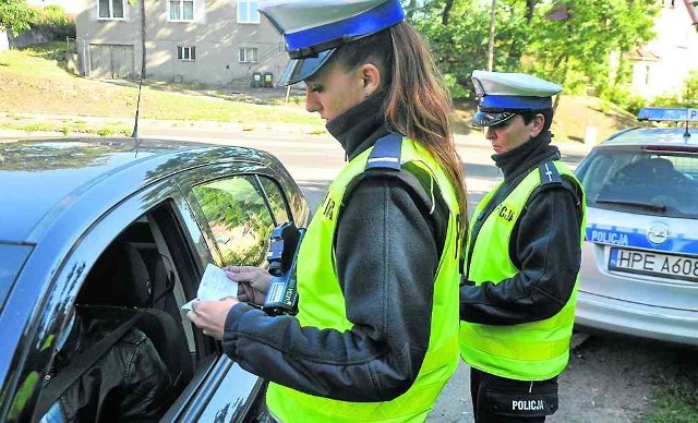 Mieszkańcy i policja są zdania, że kierowcy jeżdżą tu szybciej odkąd zniknął stąd fotoradar.