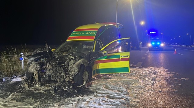 Potrzebny nowy ambulans. Zobacz kolejne zdjęcia. Przesuwaj zdjęcia w prawo - naciśnij strzałkę lub przycisk NASTĘPNE