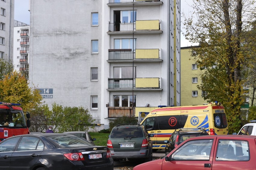 Pożar mieszkania na Osiedlu Młodych w Toruniu. Jedna osoba nie żyje [Zdjęcia]