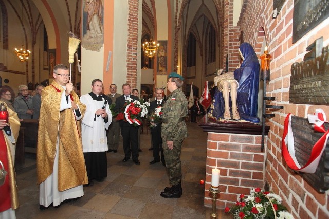 Tablica znajduje się w kościele św. Jana w Stargardzie. Została poświęcona w piątek po południu.