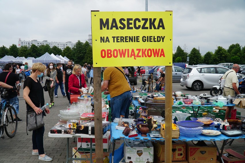 Organizatorzy giełdy przypominali o tym zresztą poprzez...