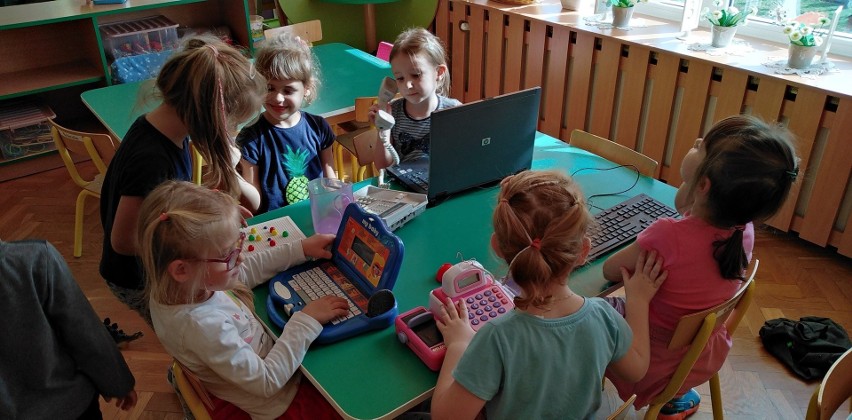 Technikoludek w Białymstoku. Dzieci z Przedszkola Samorządowego nr 64 poznawały bliżej świat technologii 