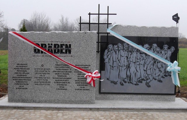 Pomnik pamięci ofiar AL Gräben w Strzegomiu ufundowany przez IPN i odsłonięty w 2019 r.