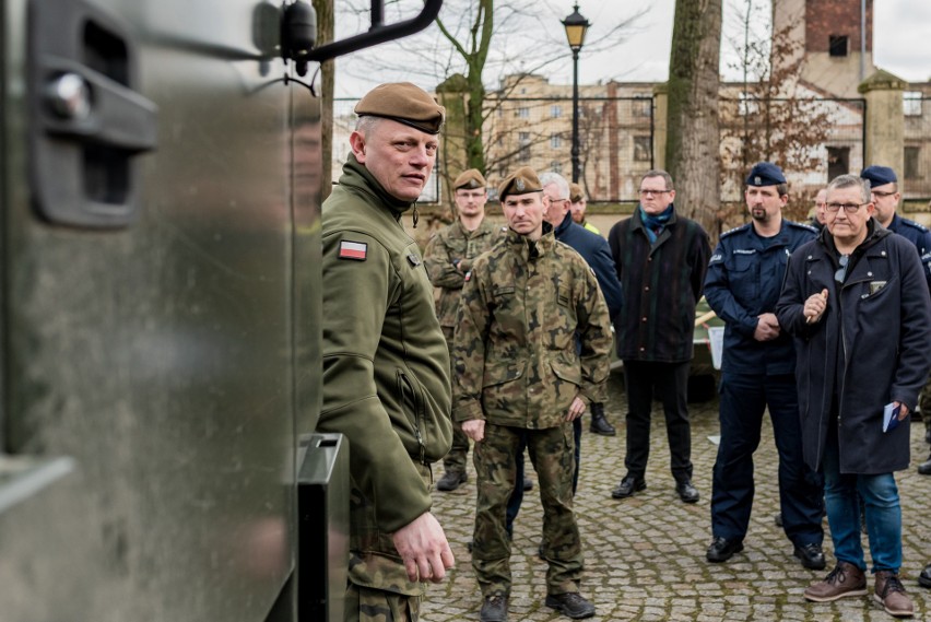 Projekt parasol. Terytorialsi podzielą się swoim sprzętem w przypadku klęsk żywiołowych. [Zdjęcia]