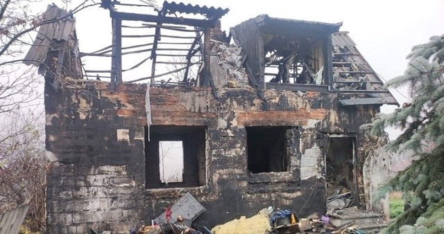 Dom w Gołczy w wyniku pożaru spłonął doszczętnie