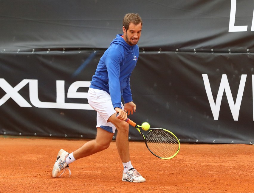 Richard Gasquet podczas poniedziałkowych treningów na...