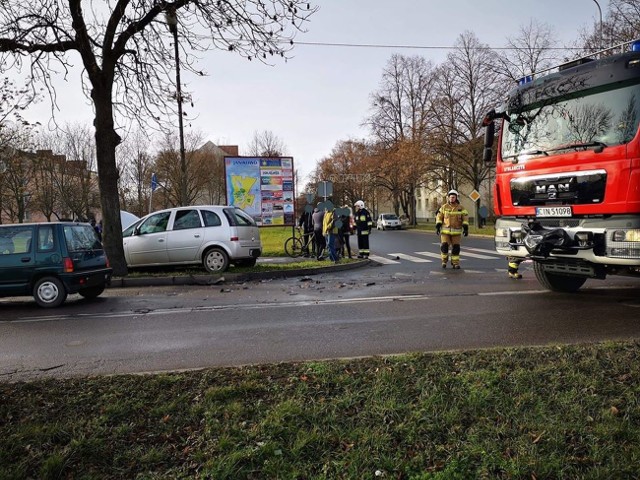 Wypadek w Janikowie. Jednym z aut podróżowała kobieta w ciąży [zdjęcia] |  Gazeta Pomorska