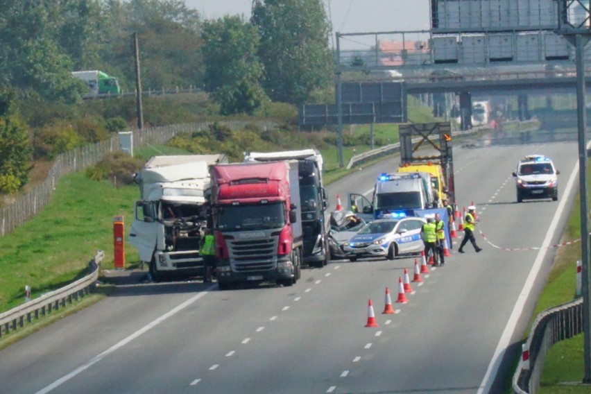 Kierowcy osobówki, który podróżował sam i był zakleszczony,...