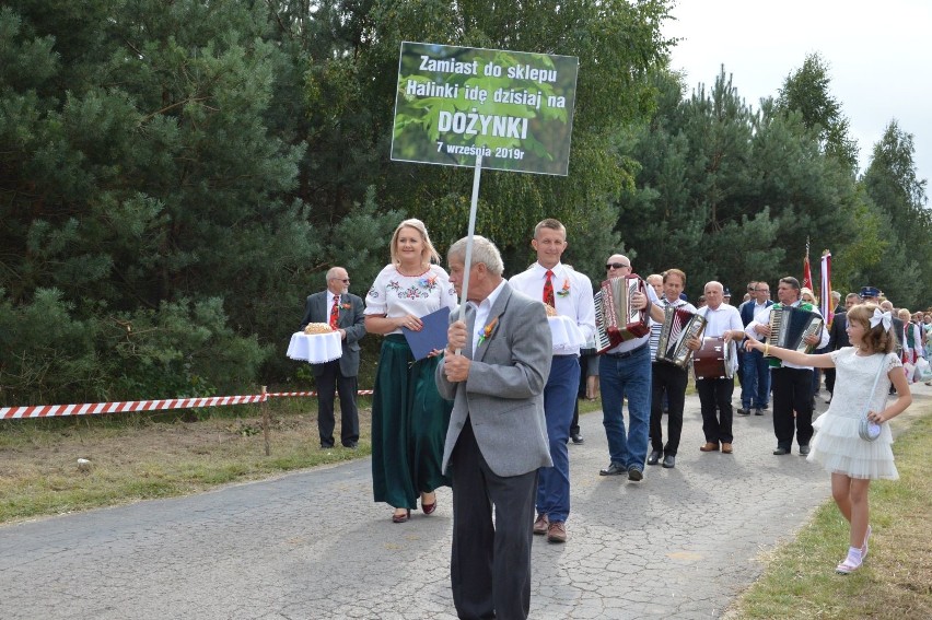 Dożynki w gminie Bodzechów w tym roku "bez krawata" [ZDJĘCIA] 