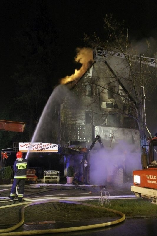 Wrocław: Pożar hotelu Villa Rezydent przy Kochanowskiego (ZDJĘCIA)