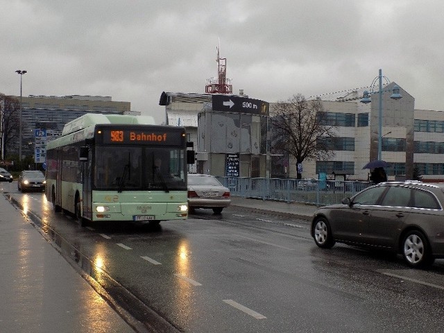 Transgraniczna linia autobusowa nr 983.