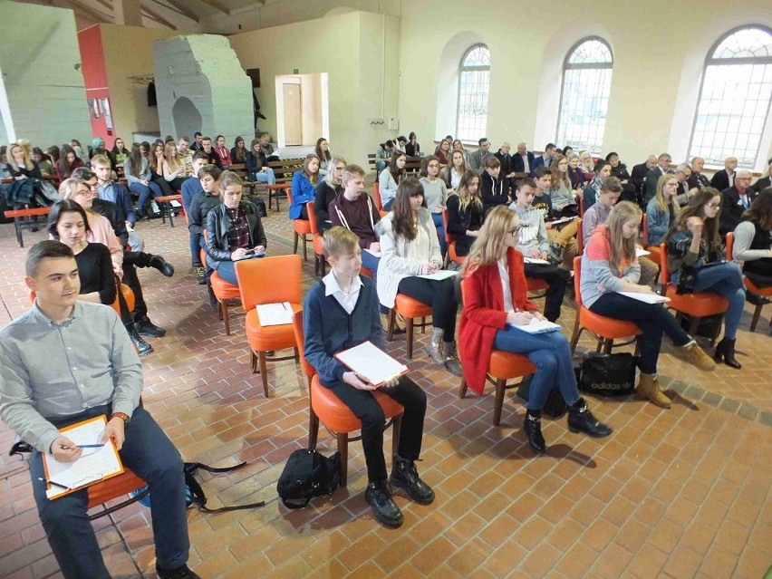 Sukces II Liceum Ogólnokształcącego w konkursie na rocznicę stanu wojennego w Starachowicach