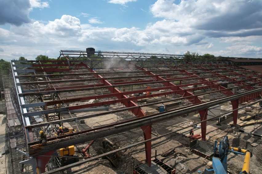 W Bytomiu od maja trwają prace modernizacyjne hali peronowej...