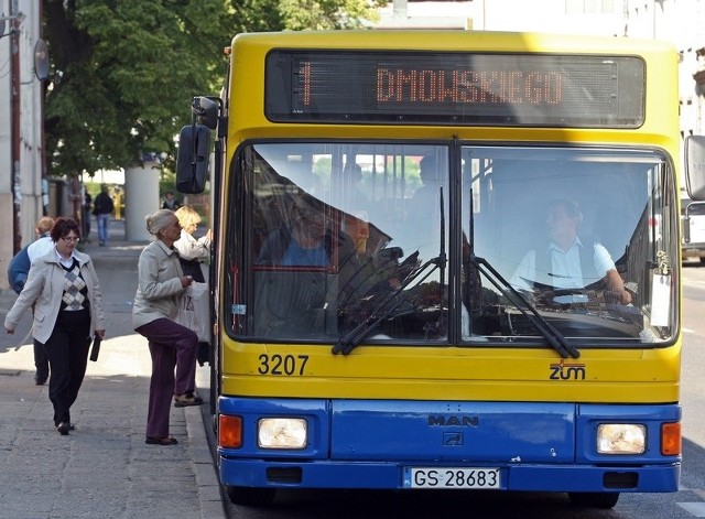 Na linii nr 1 wycofane będą w wakacje kursy oznaczone w rozkładach literą "s&#8221;.