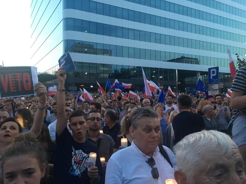 24 lipca 2017. Protest w obronie niezależności sądów na...