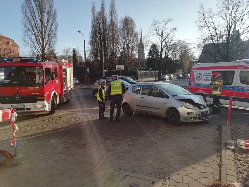 Na skrzyżowaniu Sienkiewicza i Świętokrzyskiej tuż przy...