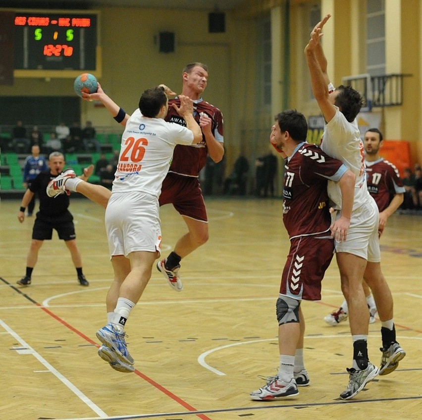 Czuwaj wygrał u siebie z drużyną Powen Zabrze 26-25 (10-12).