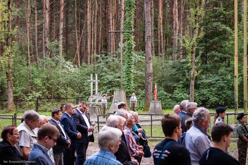Las Bacieczkowski: Białostoczanie uczcili ofiary II wojny światowej [ZDJĘCIA]