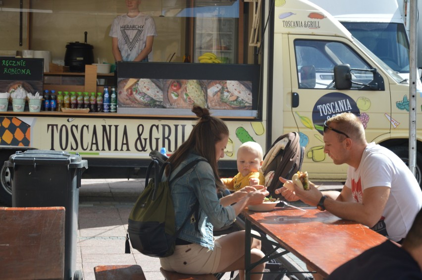 Zlot food trucków na pożegnanie lata na opolskim Rynku