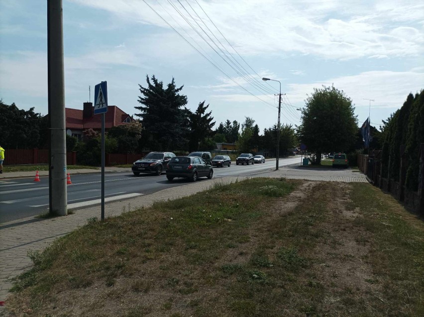 Zderzenie dwóch samochodów osobowych na skrzyżowaniu w Ostrowi Mazowieckiej. 17.07.2023