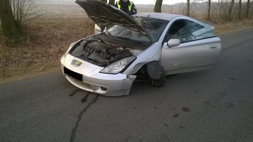 Krasice: Wypadek na ulicy Cmentarnej. Dwie osoby ranne [ZDJĘCIA]