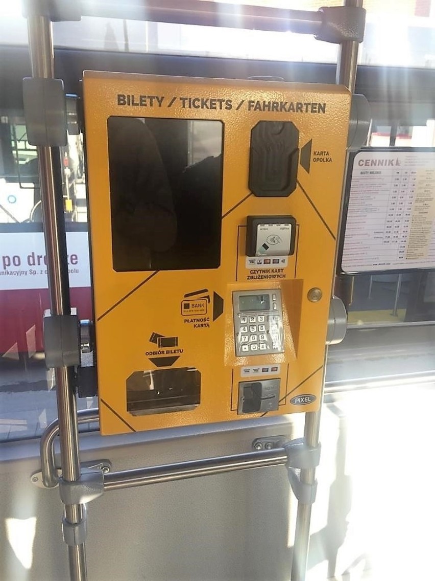 Biletomat mobilny w autobusie MZK