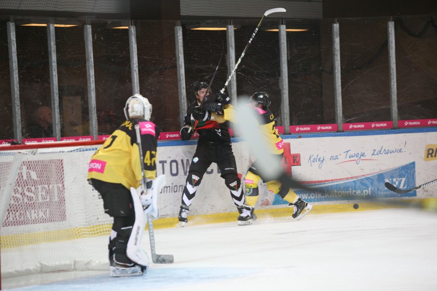 Tauron KH GKS Katowice wziął rewanż na GKS Tychy (5:2). Na...